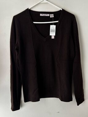 Heritage Old Money Quiet Luxury Olivia & Grace Cashmere V-Neck Sweater Brown L